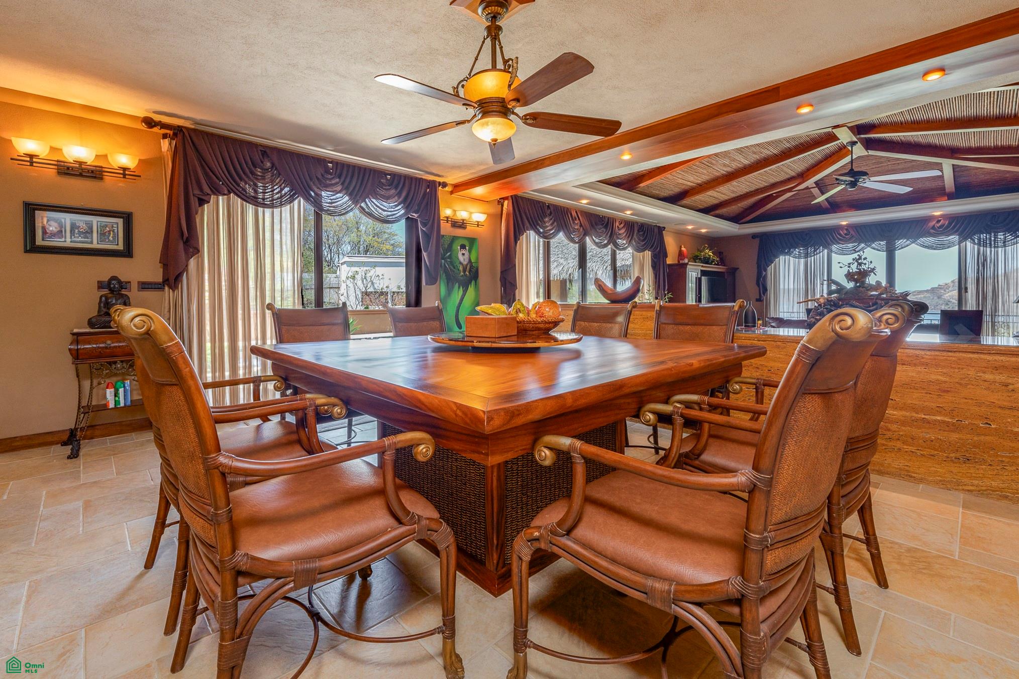 Ocean View Residence Walking Distance to the Beach