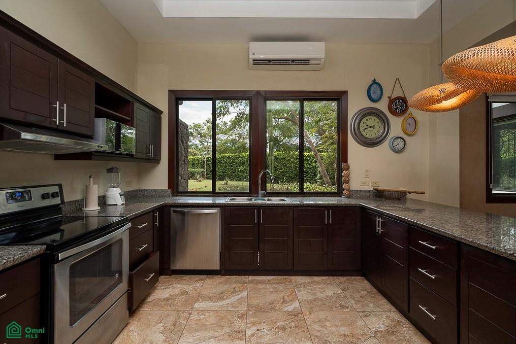 Colonial Luxury Estate