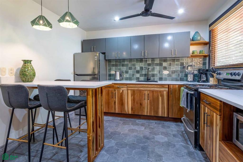 Jungle View Condo With Terrace , Quepos, Quepos, Puntarenas