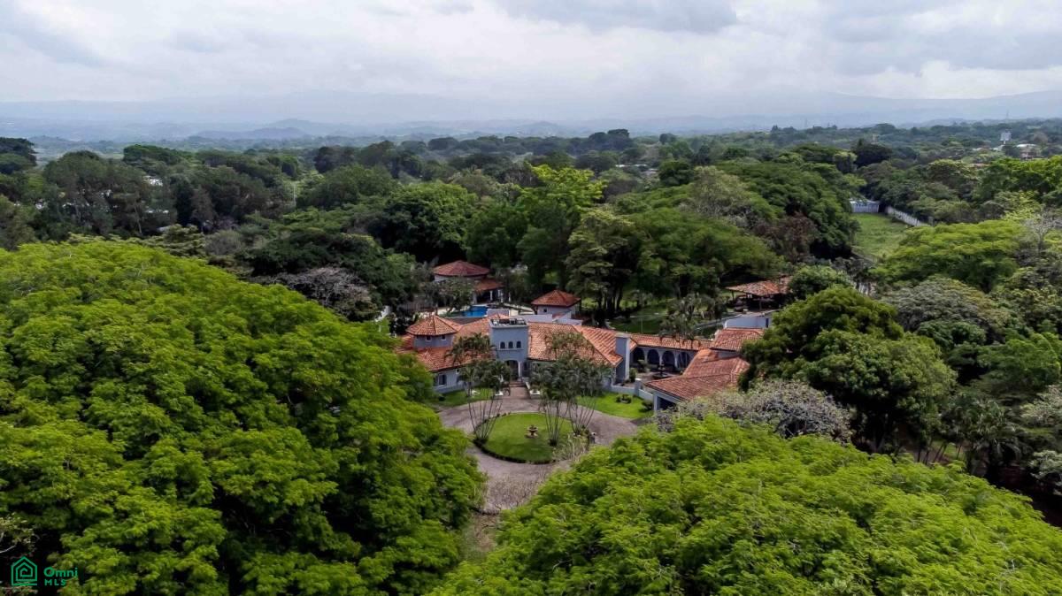 Resort Style Homestead , Turrúcares, Central, Alajuela