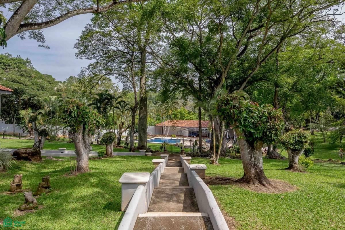 Resort Style Homestead , Turrúcares, Central, Alajuela