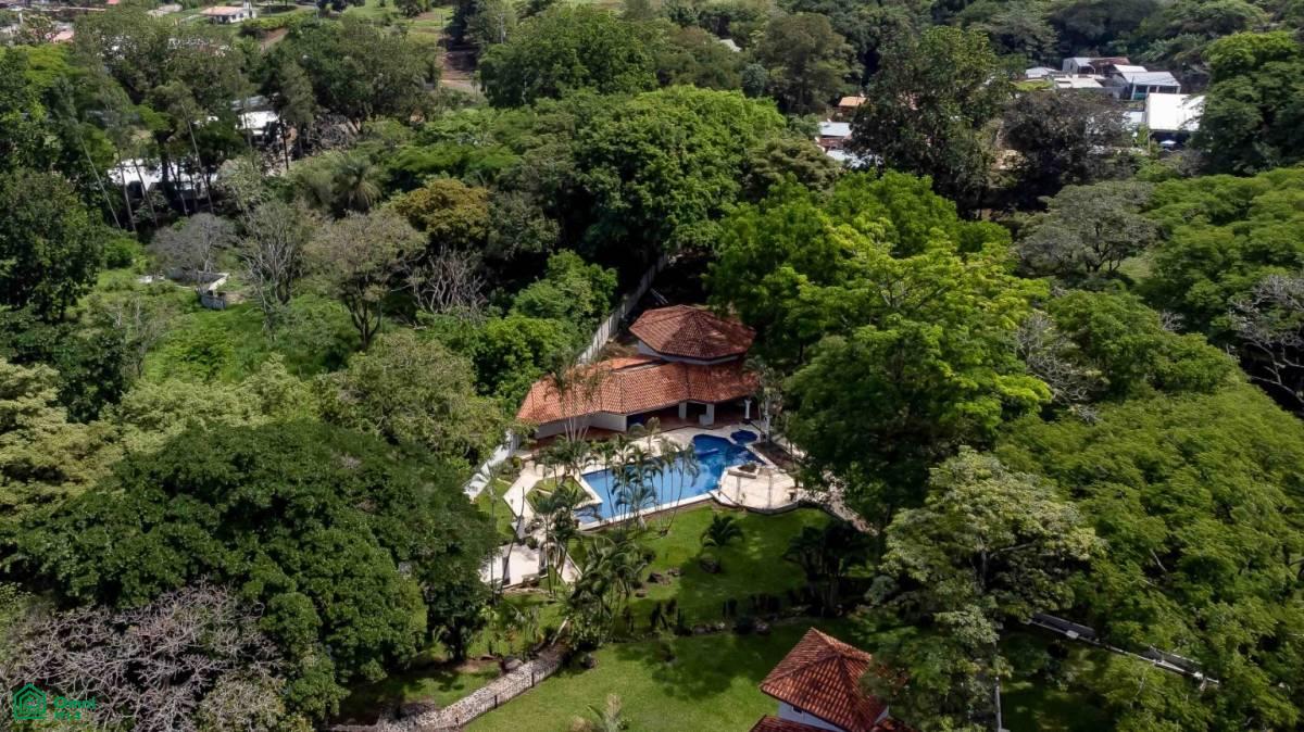 Resort Style Homestead , Turrúcares, Central, Alajuela