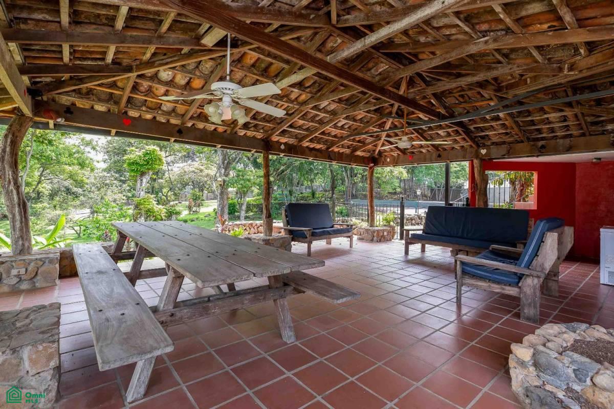 Resort Style Homestead , Turrúcares, Central, Alajuela
