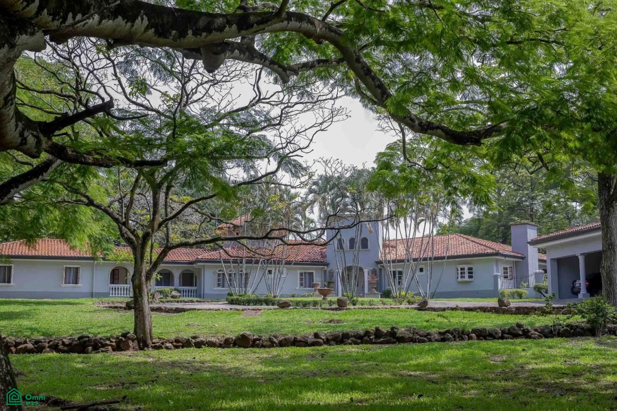Resort Style Homestead , Turrúcares, Central, Alajuela