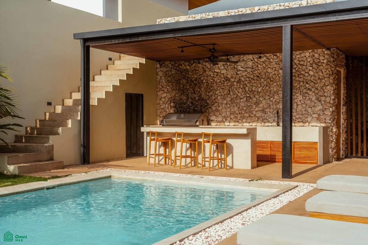 Tropical Modern Four Bedroom Home , Playa Grande, Guanacaste