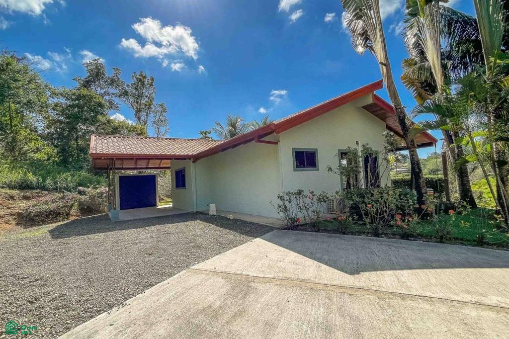 Affordable Chontales Home with Mountain and Ocean View , Puerto Cortés, Osa, Puntarenas