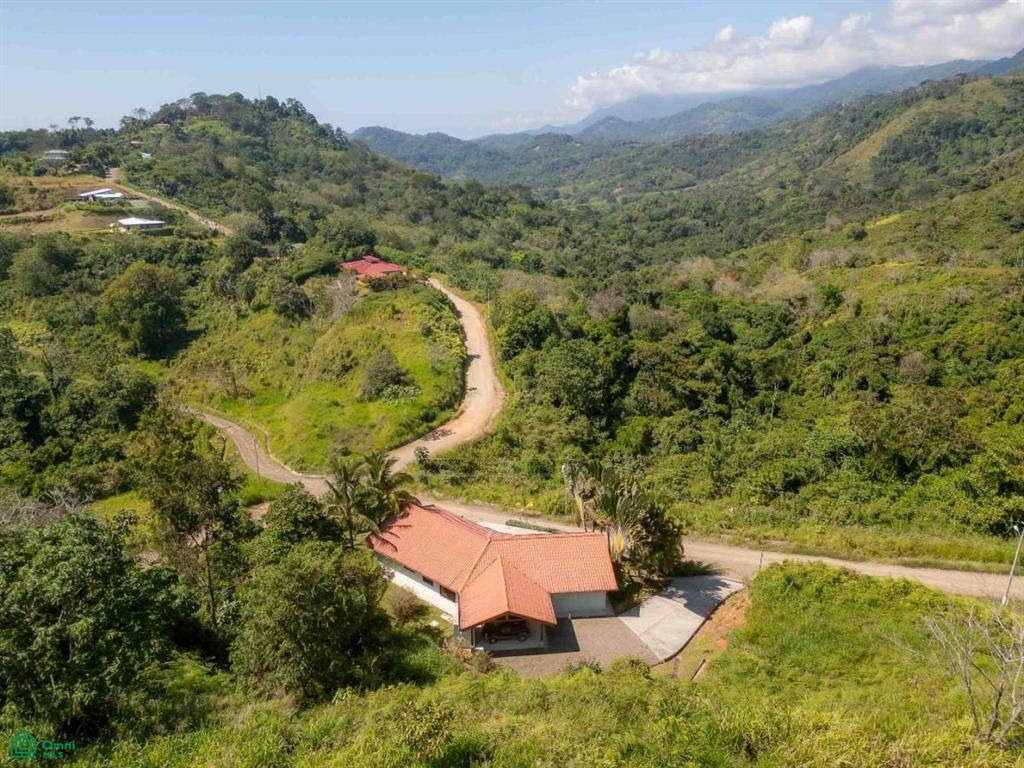 Affordable Chontales Home with Mountain and Ocean View , Puerto Cortés, Osa, Puntarenas