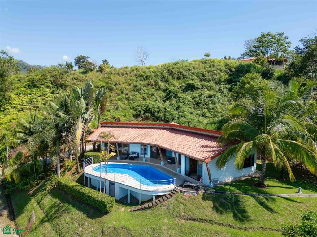 Affordable Chontales Home with Mountain and Ocean View , Puerto Cortés, Osa, Puntarenas