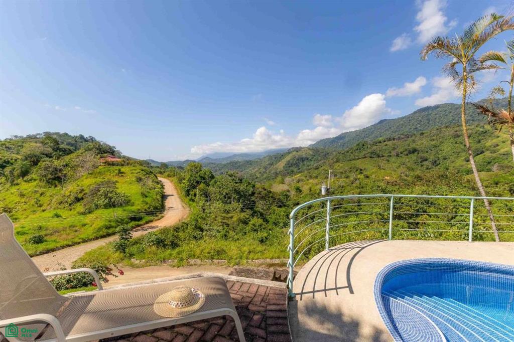 Affordable Chontales Home with Mountain and Ocean View , Puerto Cortés, Osa, Puntarenas