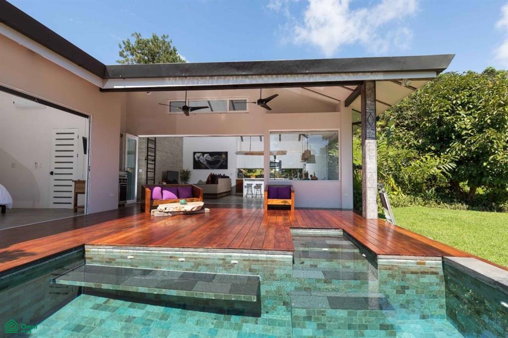Two-bedroom Luxury Villa in Escaleras , Bahía Ballena, Osa, Puntarenas