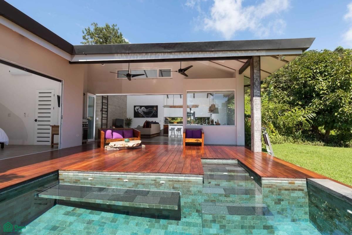 Two-bedroom Luxury Villa in Escaleras , Bahía Ballena, Osa, Puntarenas