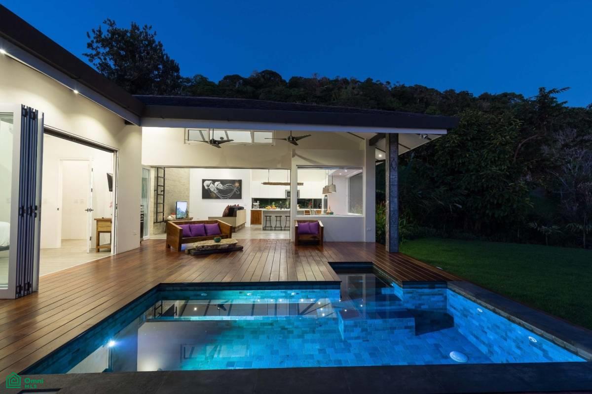 Two-bedroom Luxury Villa in Escaleras , Bahía Ballena, Osa, Puntarenas