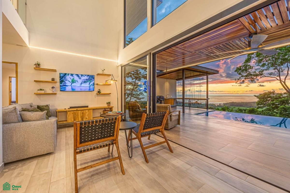 Exclusive Luxury Villa with Infinity Pool , Savegre, Quepos, Puntarenas