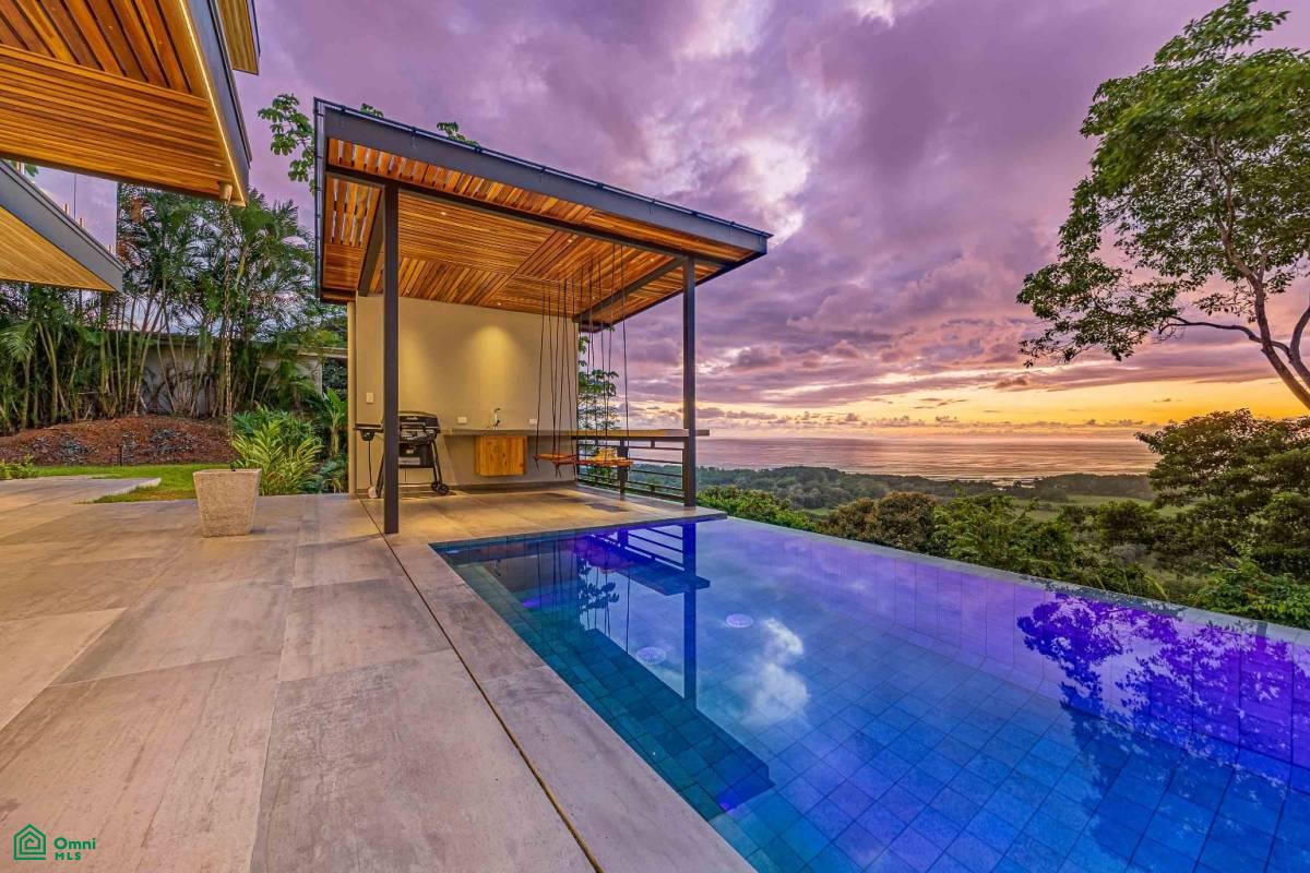 Exclusive Luxury Villa with Infinity Pool , Savegre, Quepos, Puntarenas