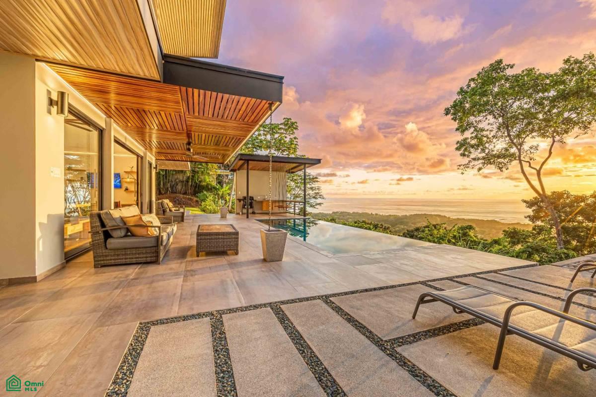 Exclusive Luxury Villa with Infinity Pool , Savegre, Quepos, Puntarenas