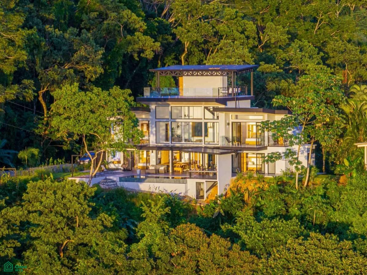 Exclusive Luxury Villa with Infinity Pool , Savegre, Quepos, Puntarenas