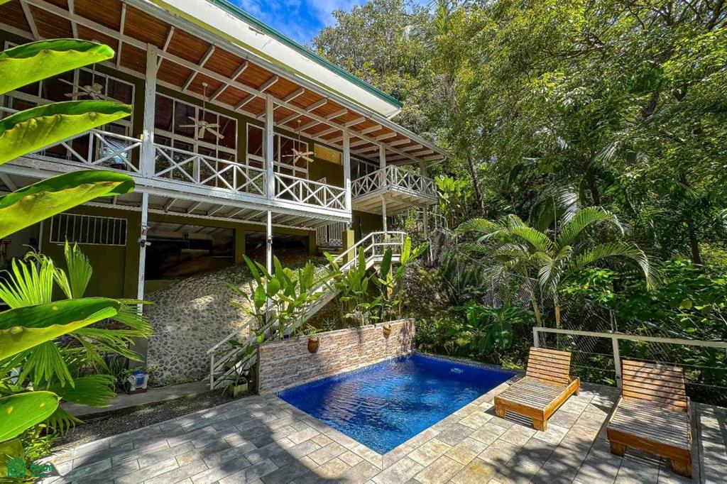 Multi-Level Income Property , Quepos, Quepos, Puntarenas