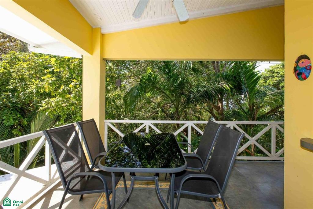 Multi-Level Income Property , Quepos, Quepos, Puntarenas