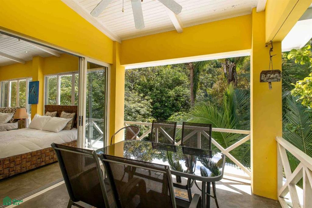 Multi-Level Income Property , Quepos, Quepos, Puntarenas