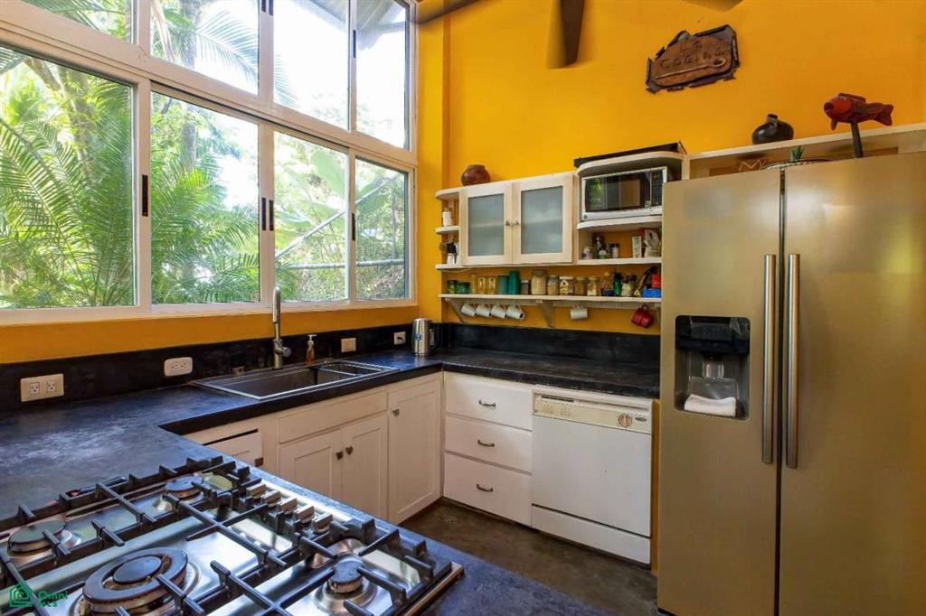 Multi-Level Income Property , Quepos, Quepos, Puntarenas
