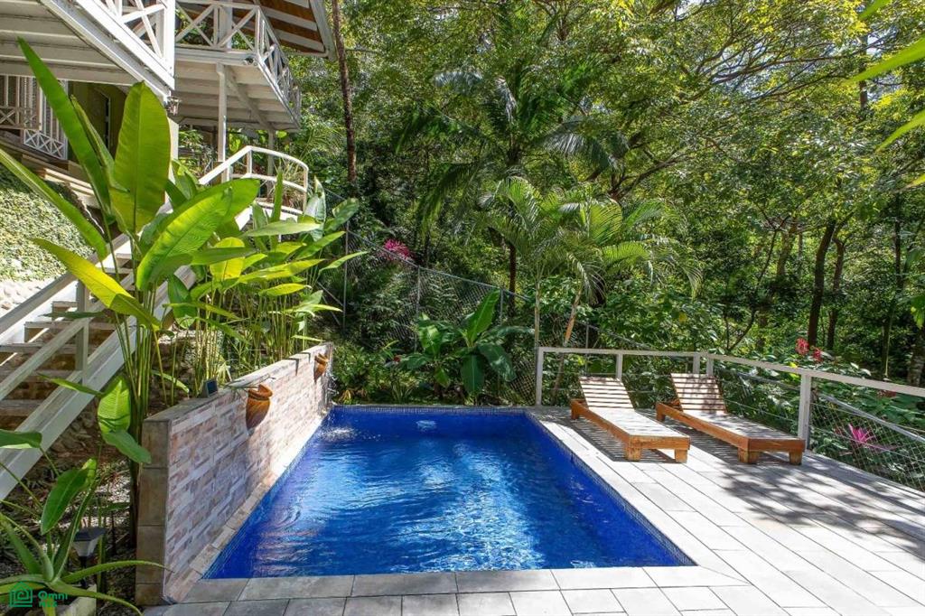 Multi-Level Income Property , Quepos, Quepos, Puntarenas