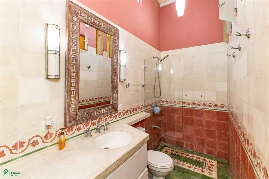 Multi-Level Income Property , Quepos, Quepos, Puntarenas