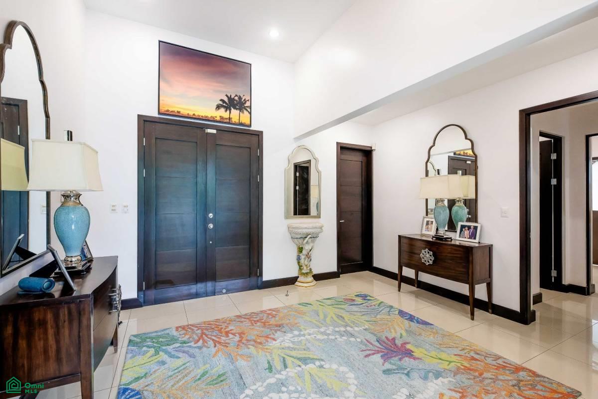 Luxury Family Condo , Santa Ana, Santa Ana, San Jose