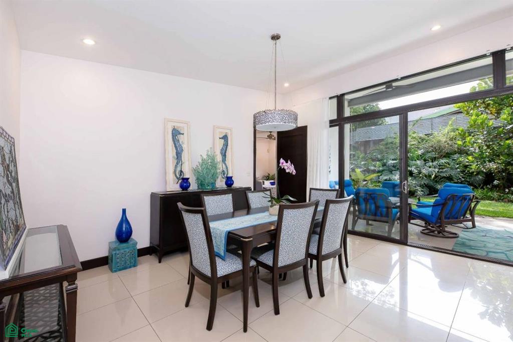 Luxury Family Condo , Santa Ana, Santa Ana, San Jose