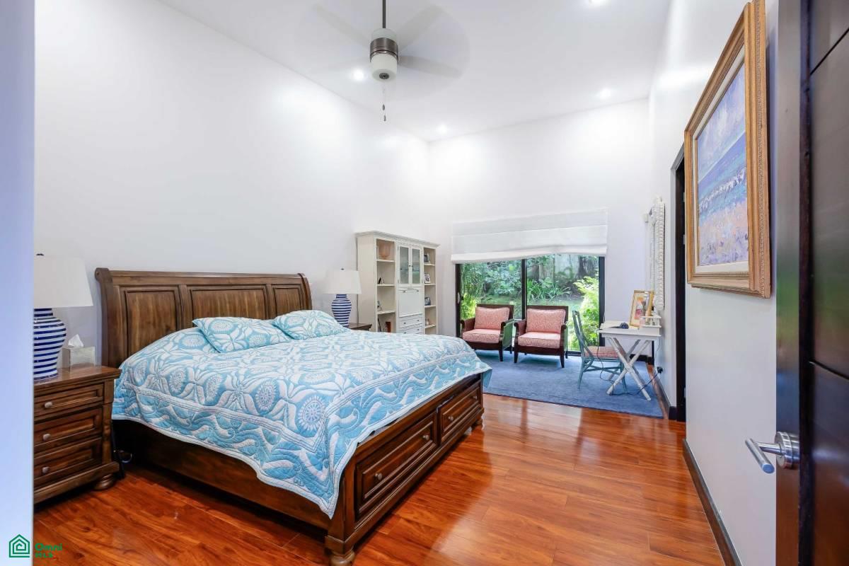 Luxury Family Condo , Santa Ana, Santa Ana, San Jose