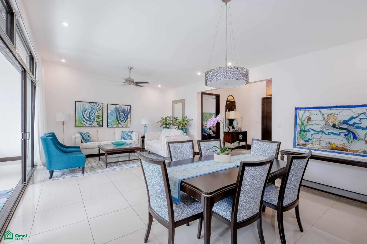 Luxury Family Condo , Santa Ana, Santa Ana, San Jose