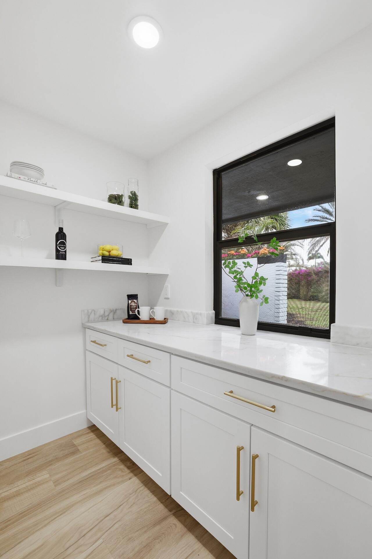 8862 Wendy Lane S