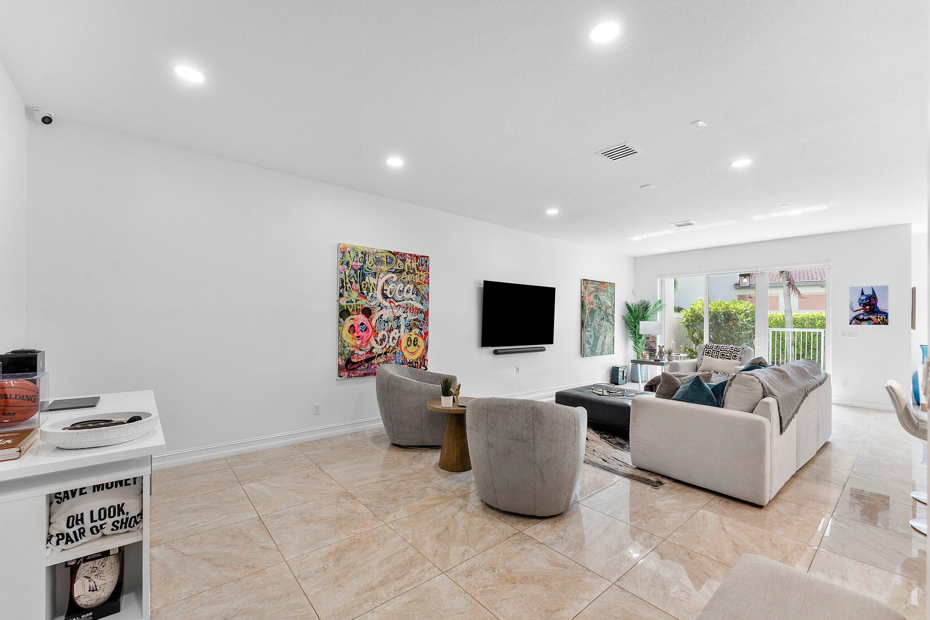 100 NW 69th Circle 52