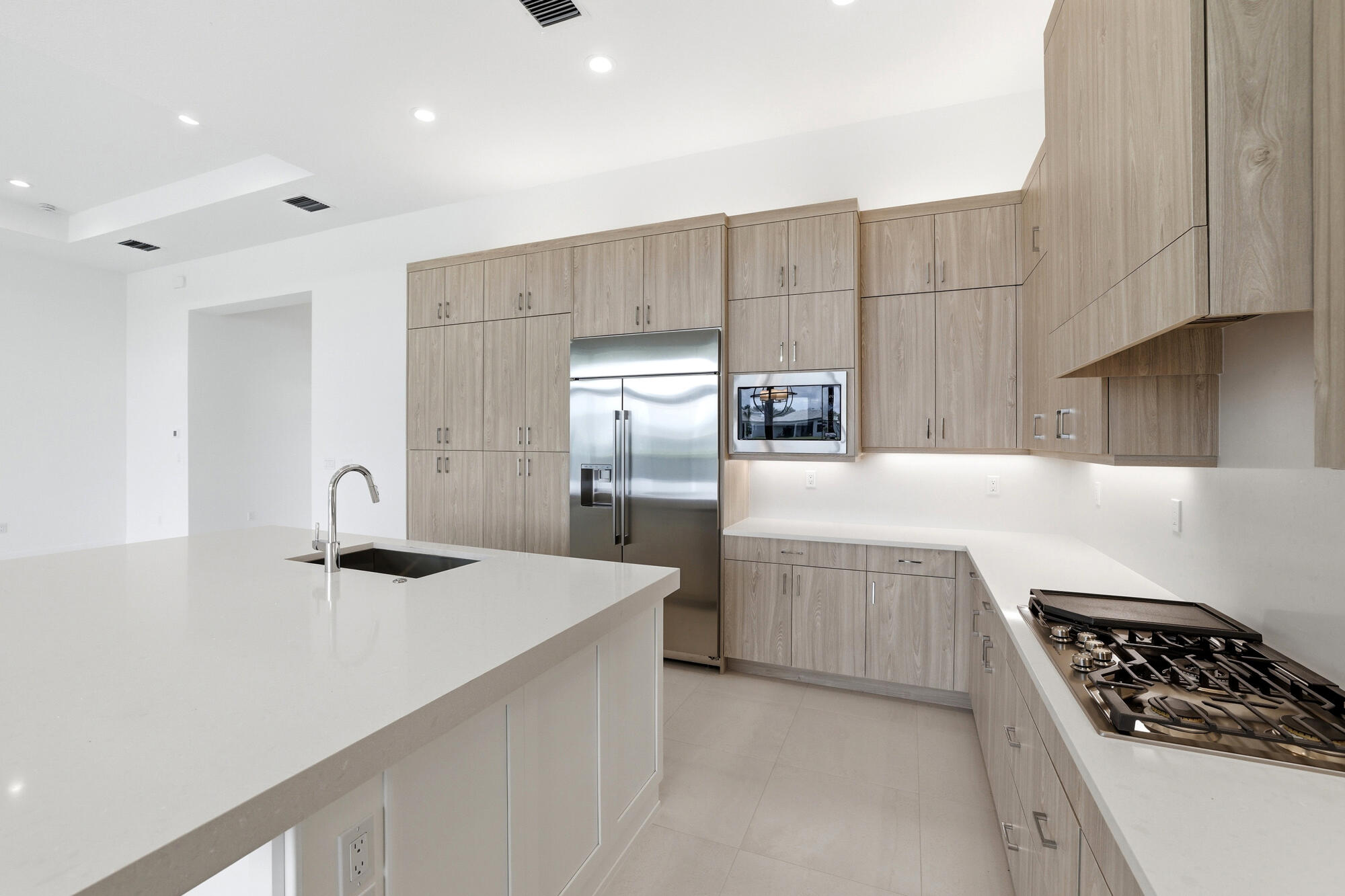 9008 CORSICAN FINCH Court