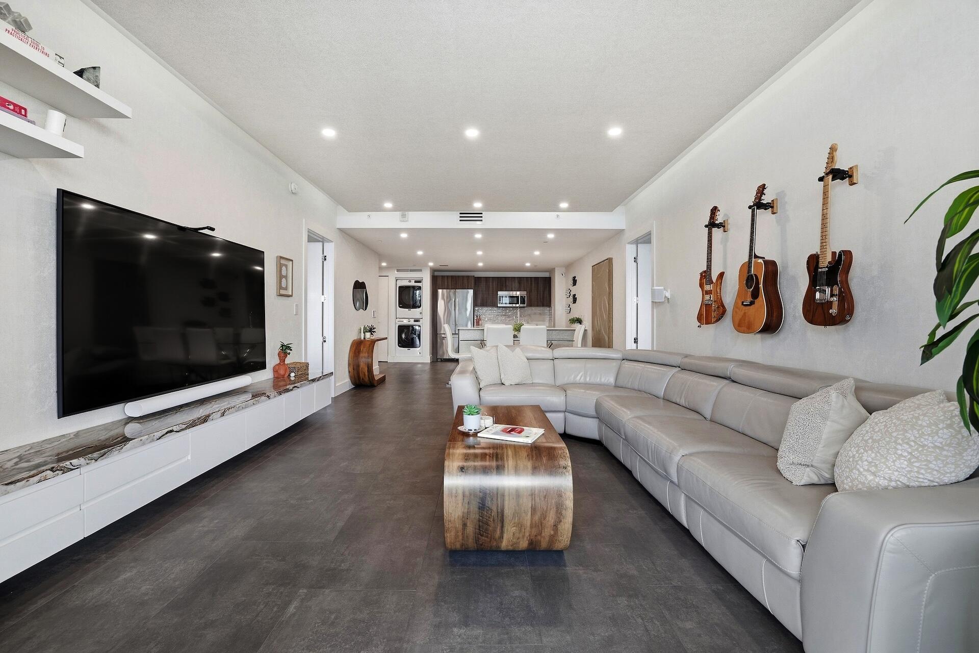 488 NE 18th Street 5009