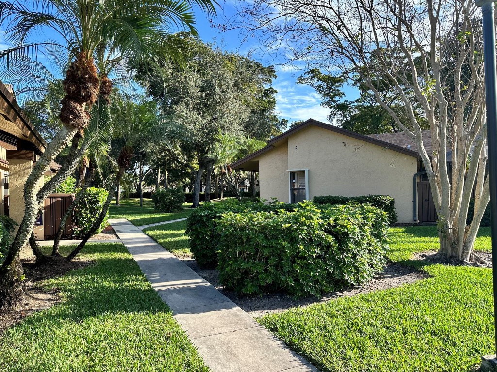 3958-D Cocoplum Cir 3628