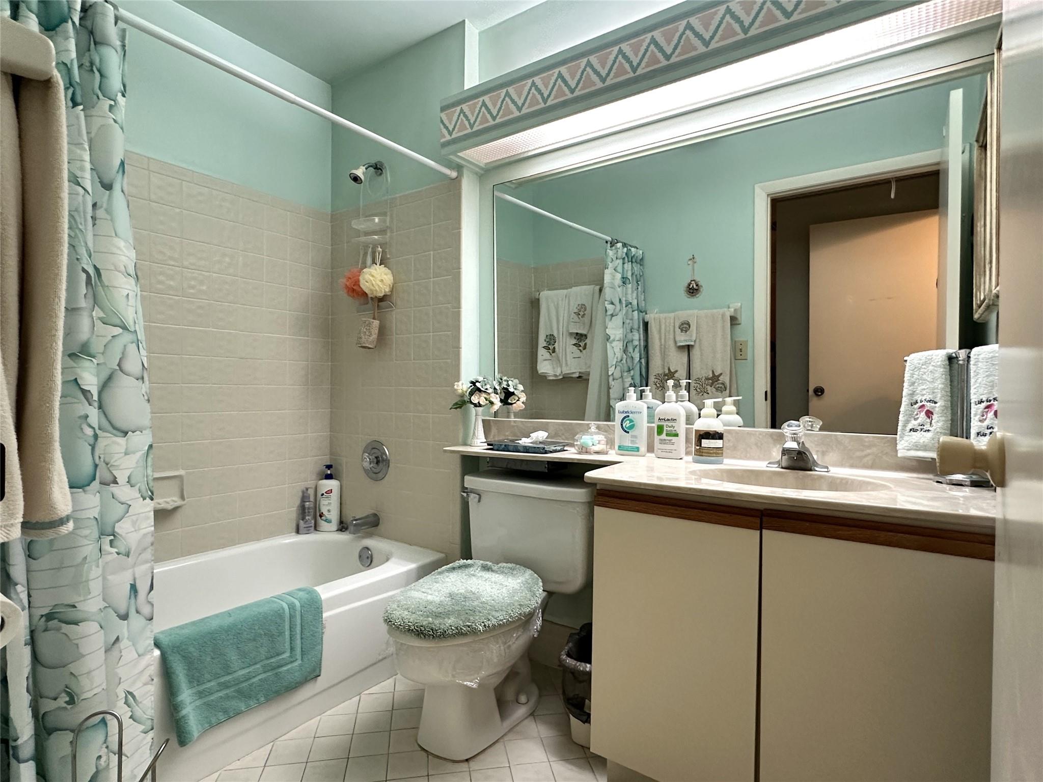 3958-D Cocoplum Cir 3628