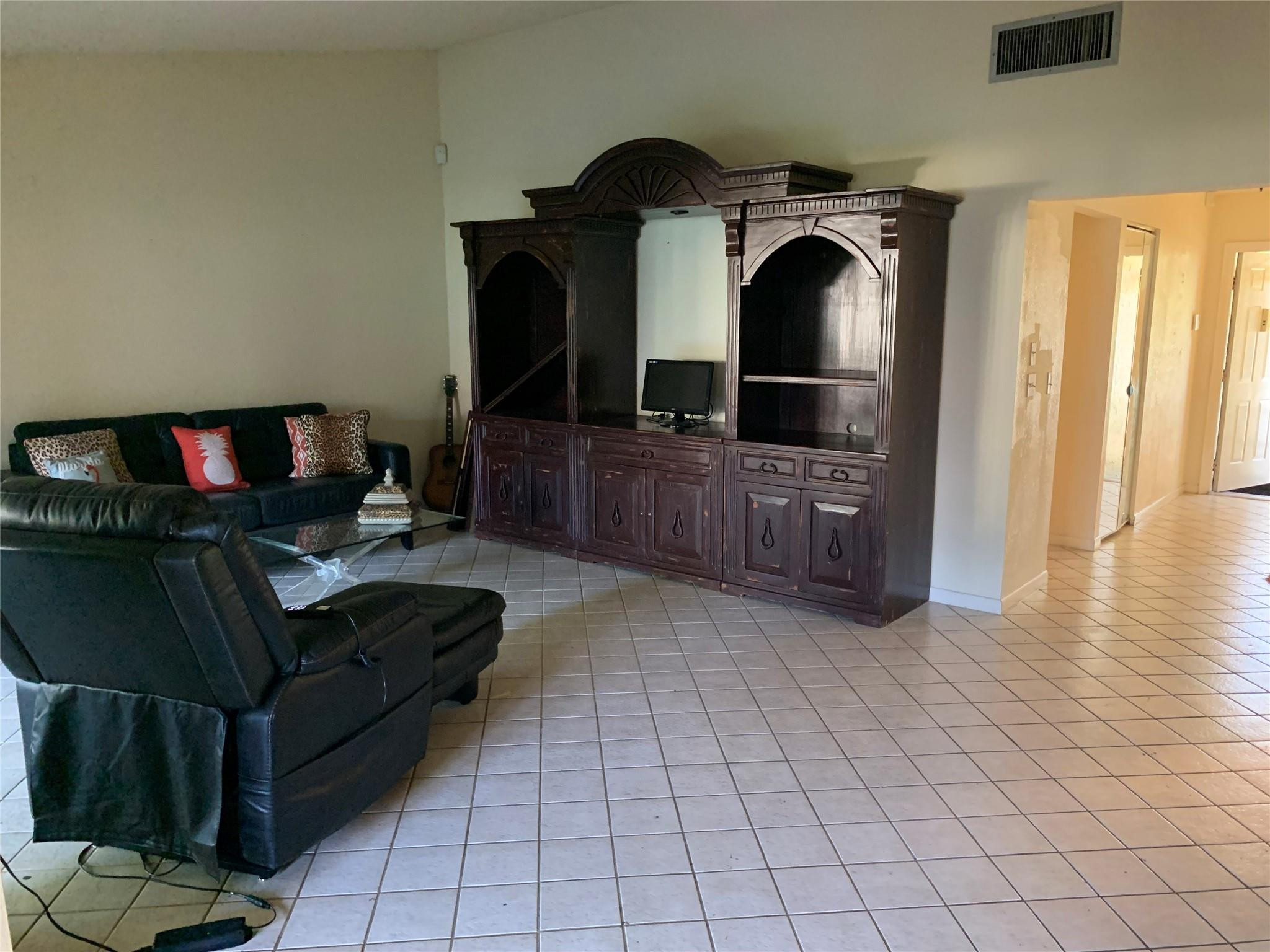 2743 Begonia Ct