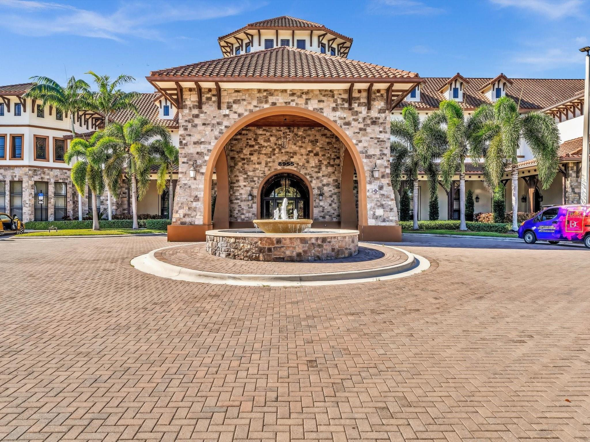 9570 Town Parc Circle N 9570