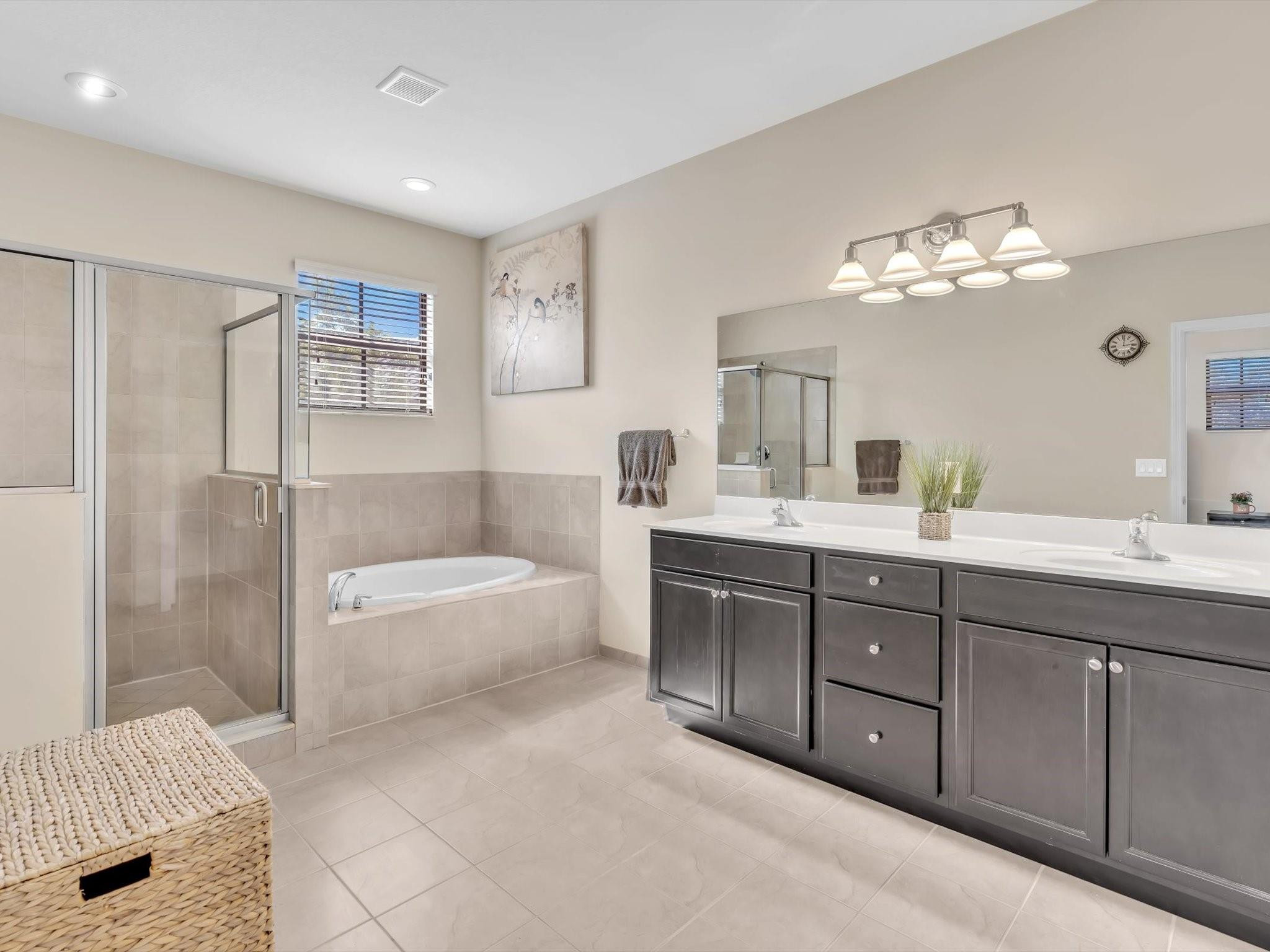 9570 Town Parc Circle N 9570