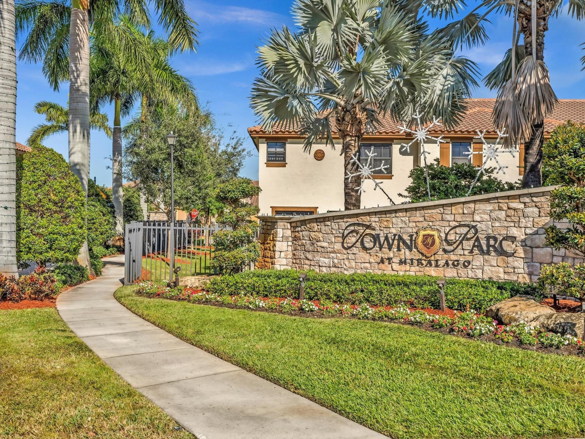 9570 Town Parc Circle N 9570