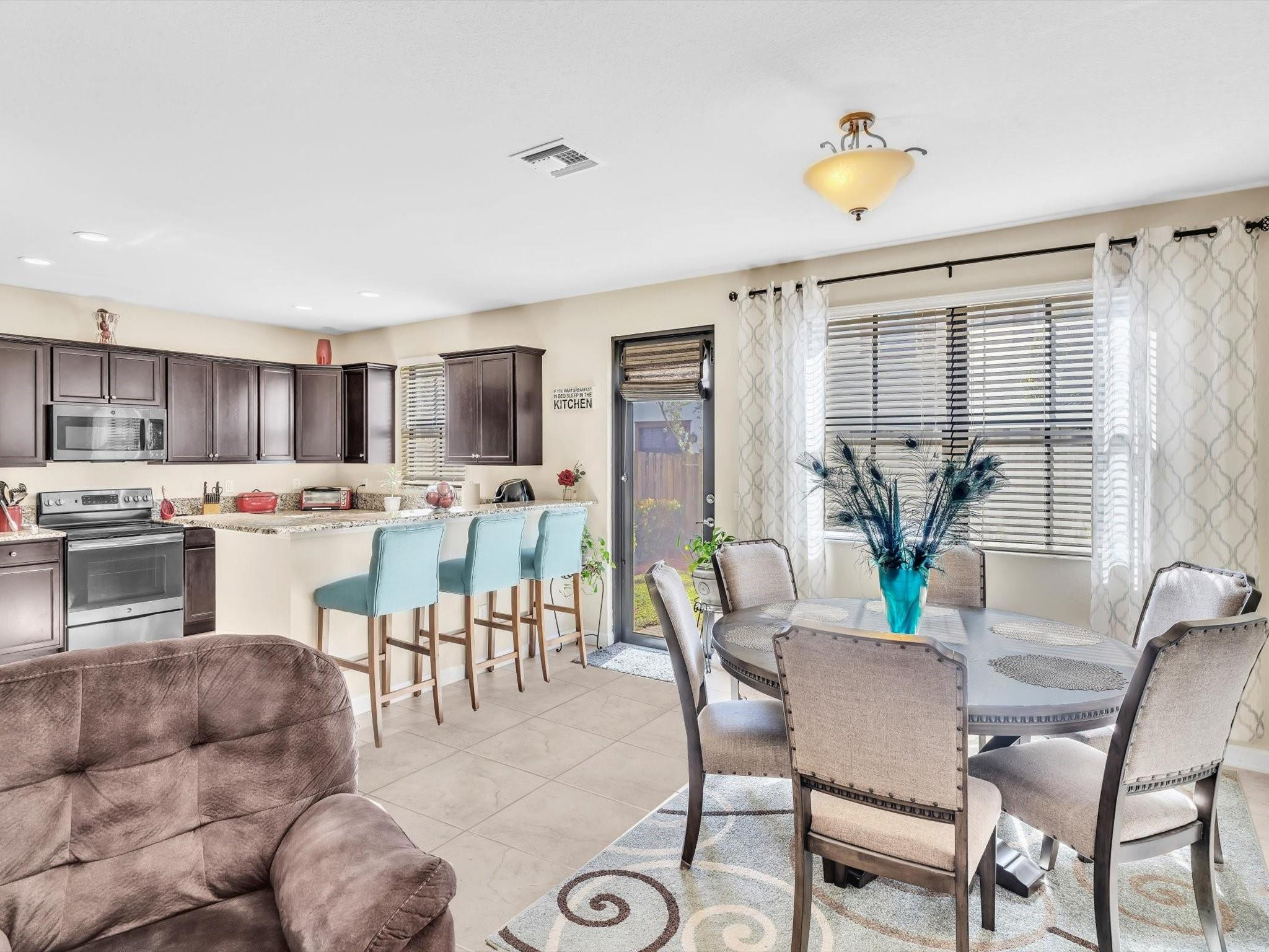 9570 Town Parc Circle N 9570