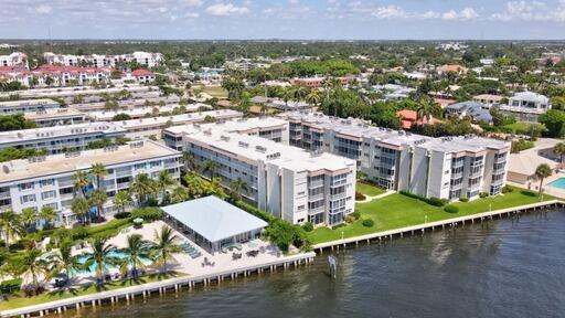 600 Snug Harbor Drive A7