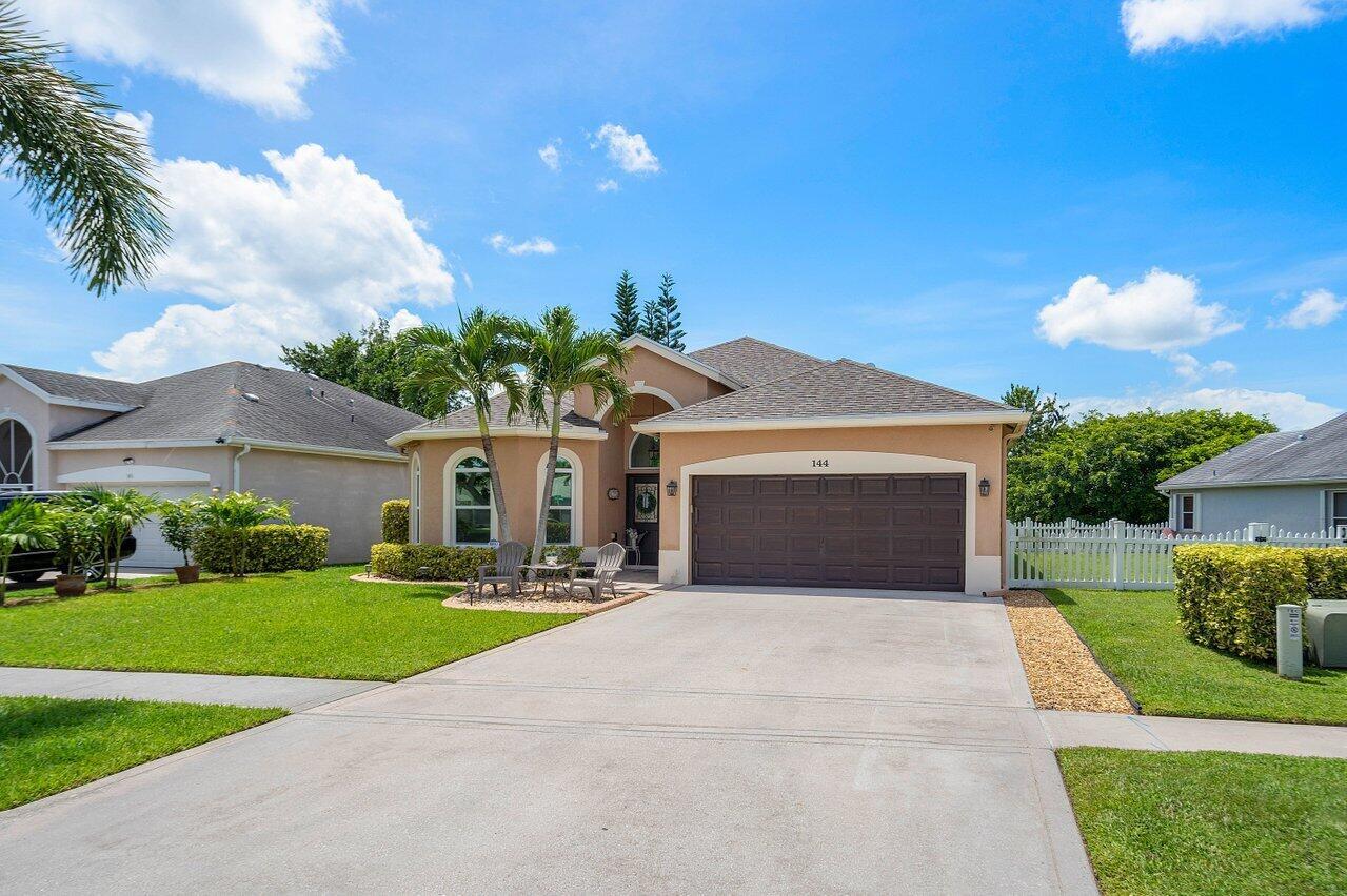 144 Saratoga Boulevard E