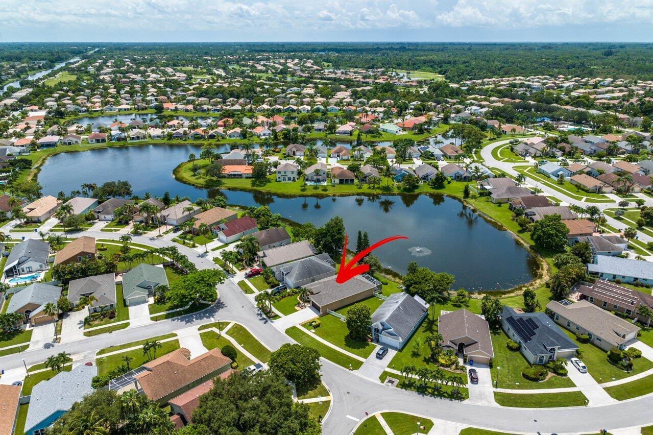 144 Saratoga Boulevard E