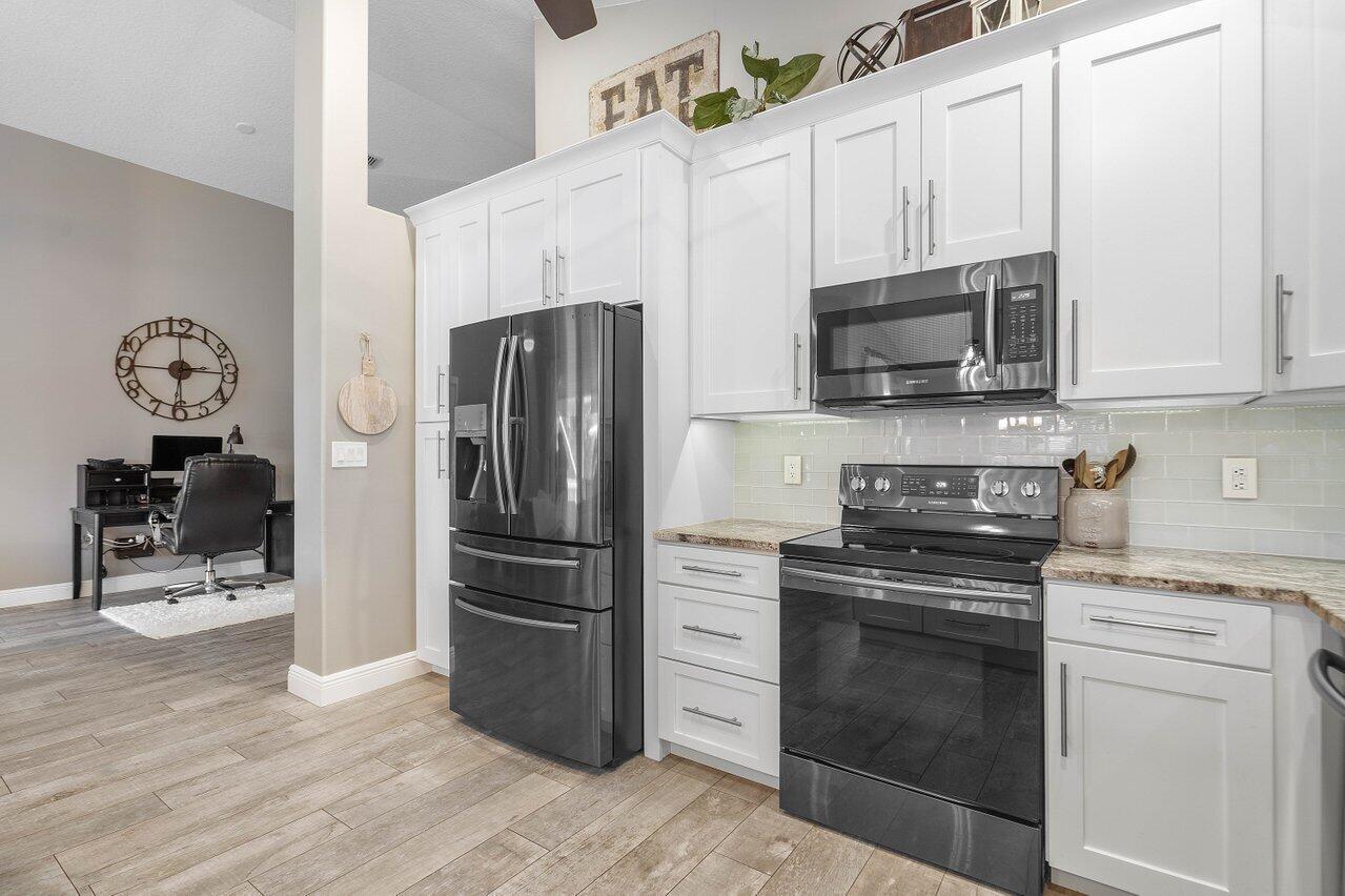 144 Saratoga Boulevard E