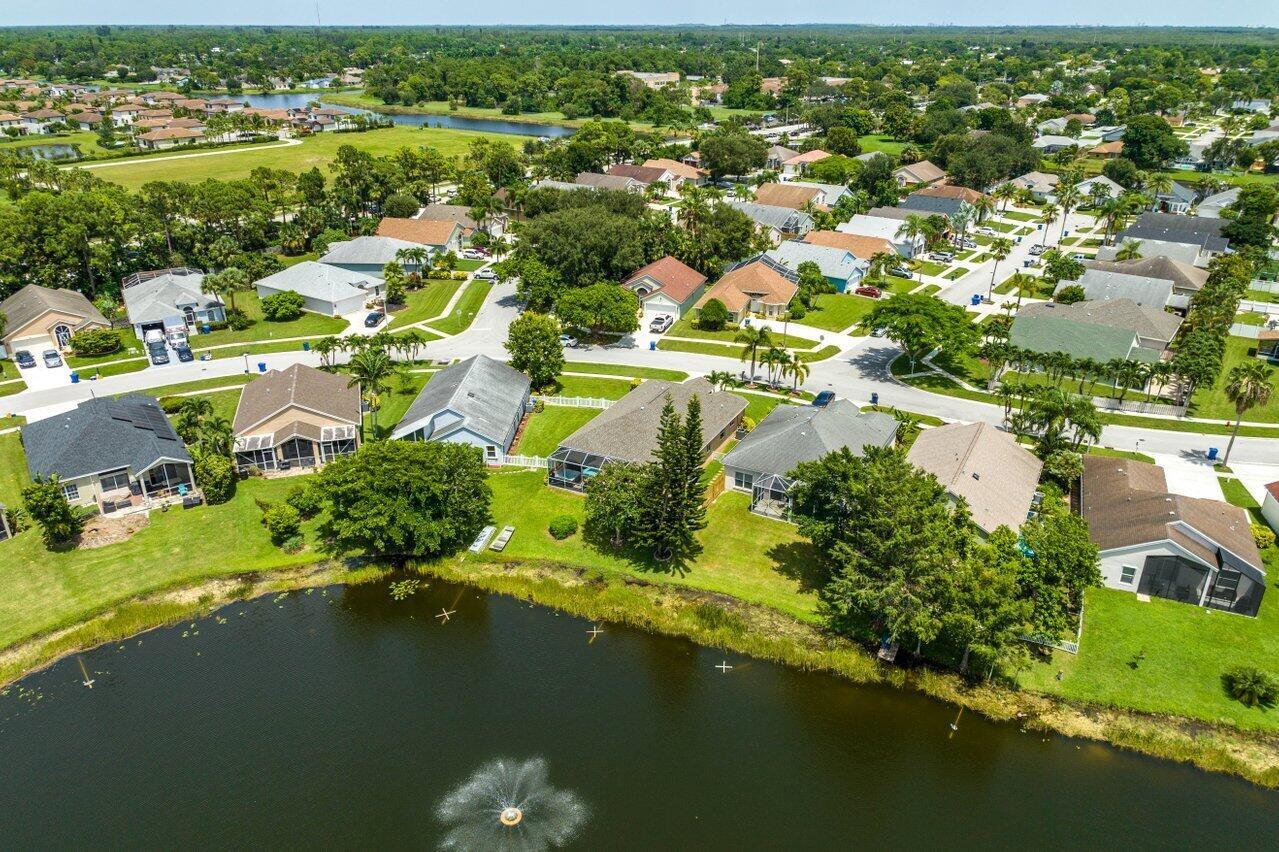 144 Saratoga Boulevard E