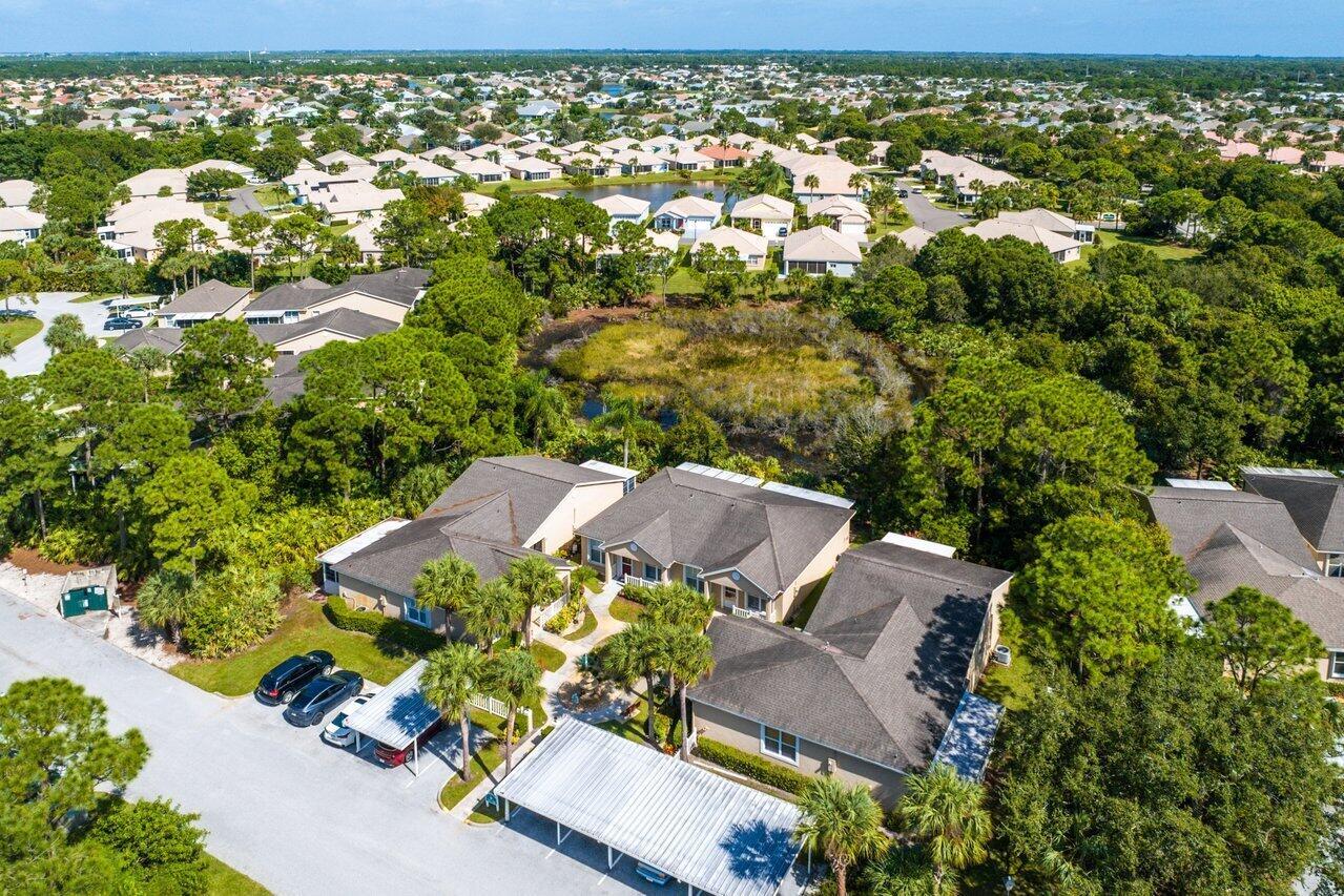 521 NW San Remo Circle