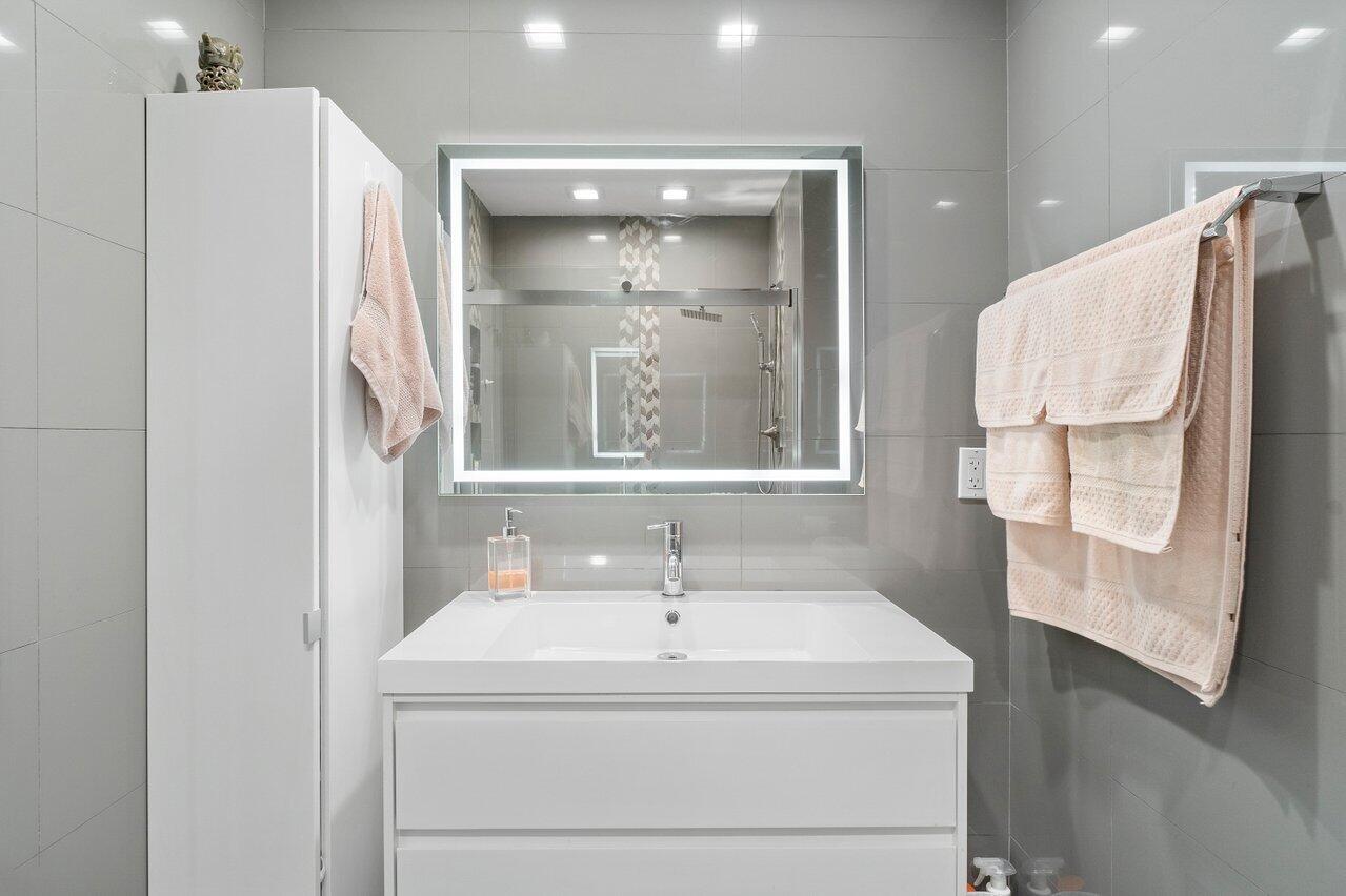 9498 Boca River Circle