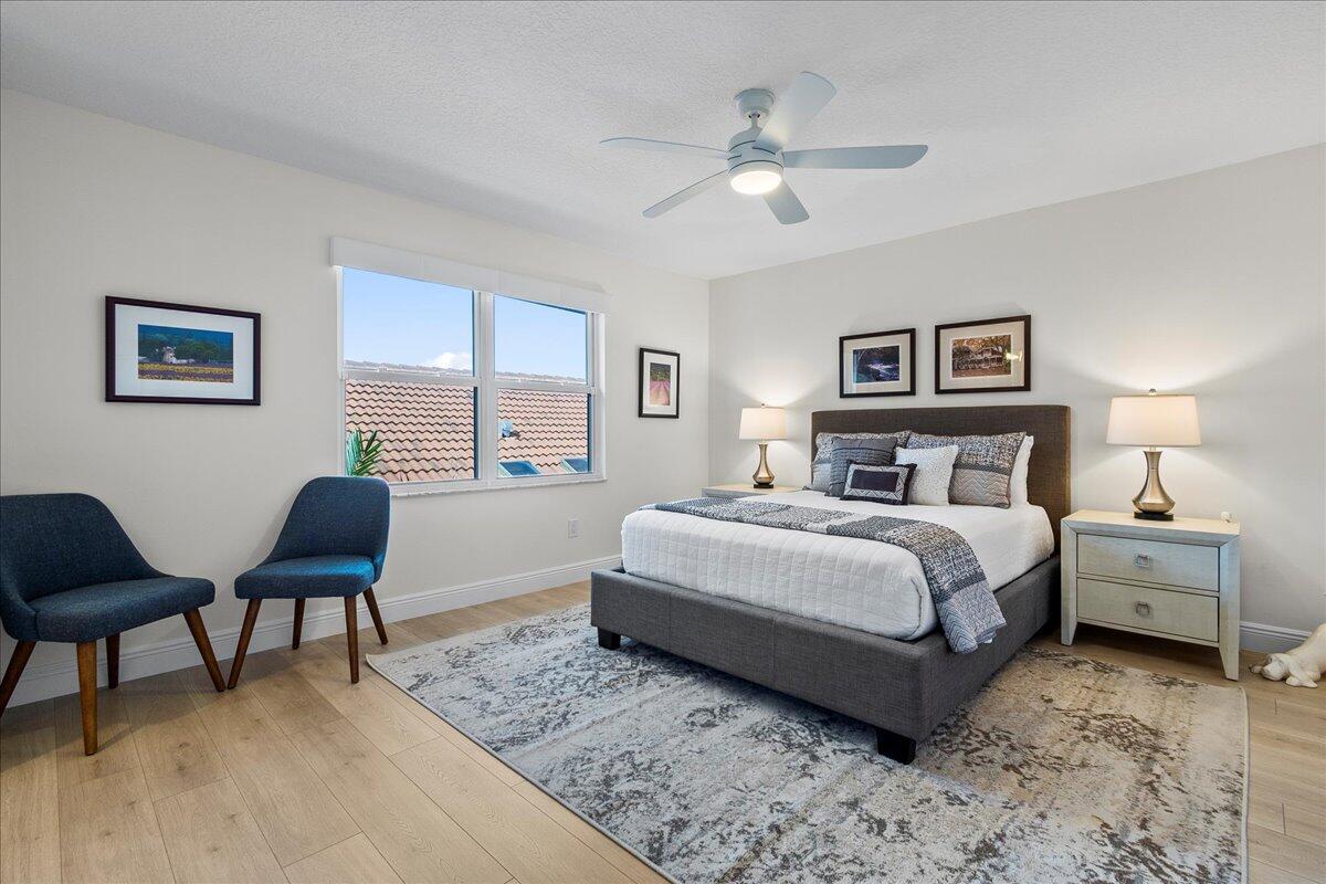 7284 Via Palomar