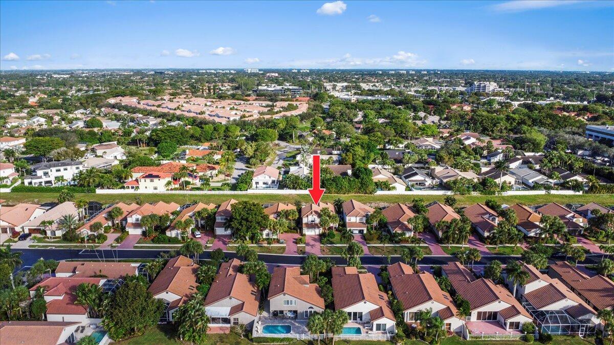 7284 Via Palomar